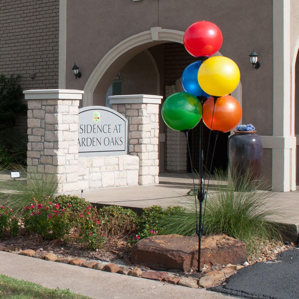 Reusable Outdoor Balloon Clusters – Helium-Free, All-Weather Plastic Balloons