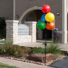 Reusable Outdoor Balloon Clusters – Helium-Free, All-Weather Plastic Balloons